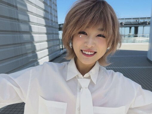 「宝塚の男役みたい」高橋ひかる、金髪ショートヘア姿に反響！ 「めっちゃ好きなんですけど」