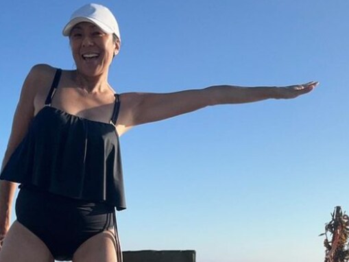 「キャーかっこい」58歳・RIKACO、圧巻ボディあらわな水着姿に大反響！ 「いつも素敵」「憧れます」