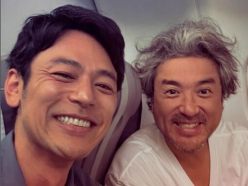 「凄い偶然」妻夫木聡、機内で有名俳優に遭遇！ 「これって必然？いやぁ、楽しかった」「男前すぎる」