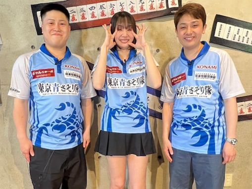 「変顔の本気具合よw」岡田紗佳、人気芸人との“変顔”ショットに反響！ 「別人かと思いました」