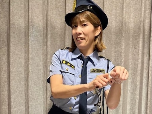 「クオリティ高っ」吉田沙保里、ミニスカポリス姿で美脚披露！ 「逮捕されたい」「素晴らしい美脚」