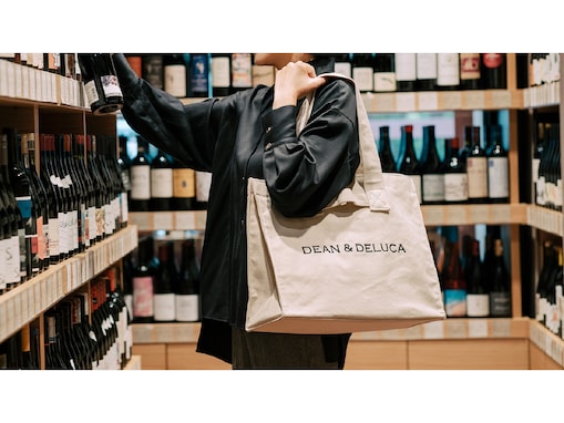 【DEAN & DELUCA】ワインボトル2本や食材がたっぷり入る！ 「ワイングロサリーバッグ」がワインストア限定で登場