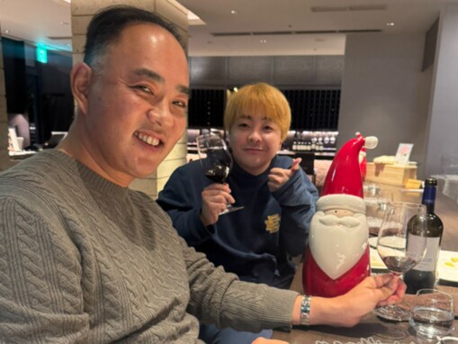 「ATM親父は辛い」有名医師、息子の行動を明かし賛否両論集まる。「将来が心配」「かわいいもん」