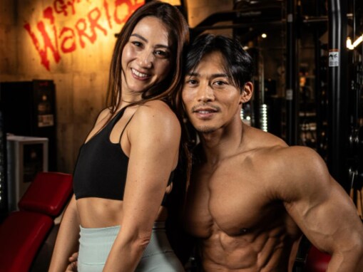 道端カレン、イケメン婚約者との筋肉ショット披露！ ボディビル世界王者＆全国入賞のムキムキカップル