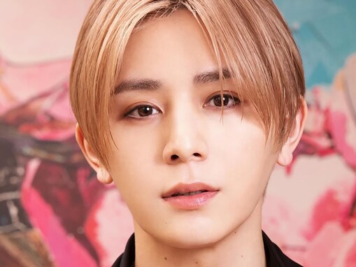 「美しすぎてスマホ飛んでくかと思った」山田涼介、最新ショットにファン大興奮！ 「フェイスライン素敵」