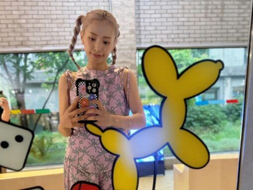 「髪形も服装も可愛過ぎる」miwa、バレンタインに金髪ツインテールショットを公開！ 「いい写真」