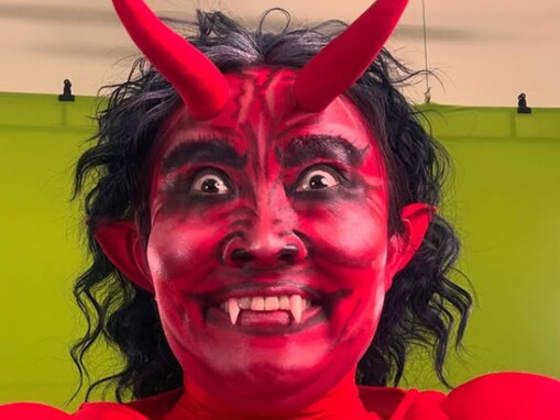 「いや、怖過ぎw」キンタロー。、“念願”のコスプレショットに大反響！ 「大人も震えてます」