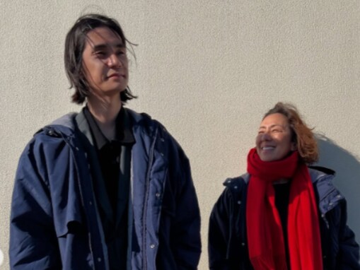 「お父さん、そっくり」RIKACO、高身長イケメン息子とのツーショット！ 「リカコさんが…すごく小さくみえる」