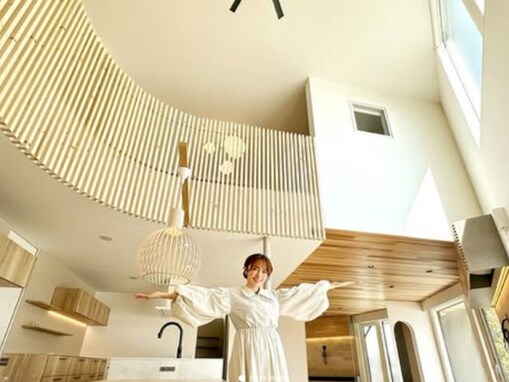 「ほんとに憧れる理想のお家」紺野あさ美、豪華なマイホームを大公開！ 「家を建てる時参考にしたい」
