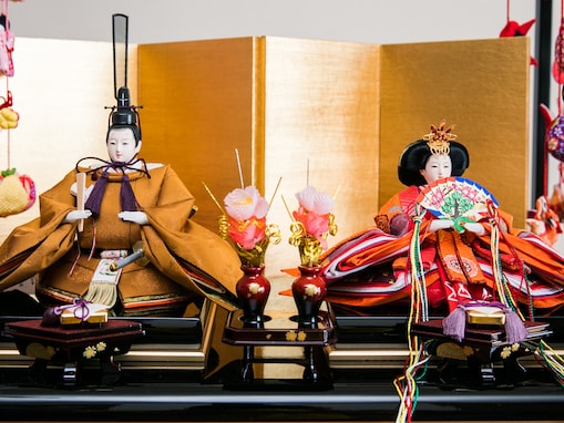 「ひな人形」はいつ捨てるべき？ 一般ごみで処分しても大丈夫なのでしょうか？