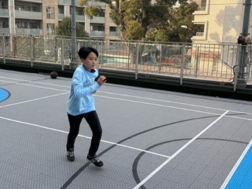 「パパのお役目」市川團十郎、息子の友人と遊ぶ姿を披露し話題に！ 「勸玄くんの成長には驚かされます」