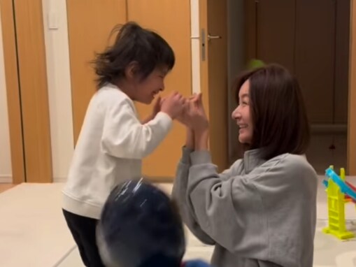 宮崎麗果、“発達マイペース”な娘の成長を明かす。「最近は”no”ってはっきり言えるようになった」