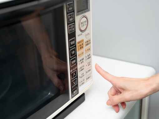 電子レンジの「チン！」の音、実は消せるって本当？ 専門家の答えは……
