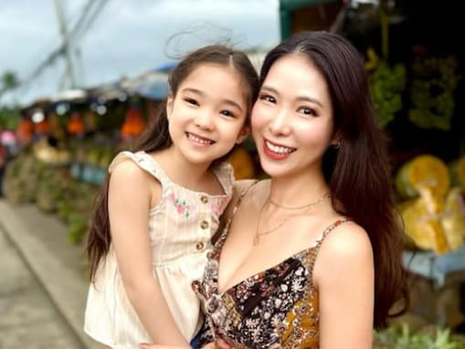 「たまらん」紅蘭、美しい母子ショットに反響の声続出！「笑顔までママそっくり」「めっちゃ美人さん」