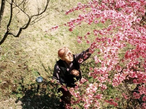 「あっという間」人気俳優の美人妻、息子の3歳の誕生日を祝福！ 「17年後、飲みに行こう」「おめでとう」