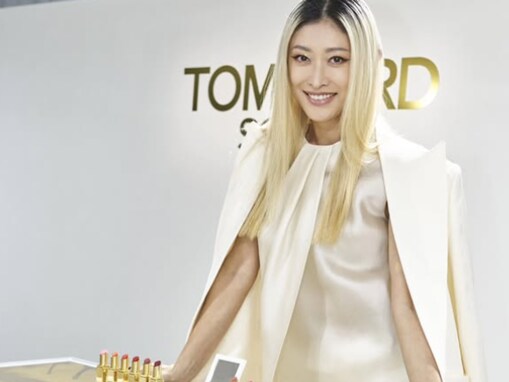 「異次元の美しさ」山田優、ブロンドヘアの美しさ際立つ最新ショット公開！ 「めっちゃ似合う」