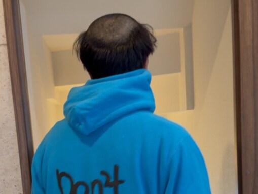 「芸人の鏡」パンサー尾形の妻、夫の衝撃ショット公開！ 「ザビエルもびっくり」「笑いをサンキュー！」