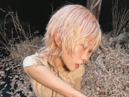 「よく似合ってる」アイナ・ジ・エンド、ハイトーンカラーの新ヘア姿を披露！ 「天才」「アイナ無双」