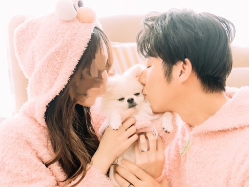 「モザイク貫通してます」黄皓、美人妻とのマタニティフォト公開「綺麗な方」「雰囲気からして可愛い」