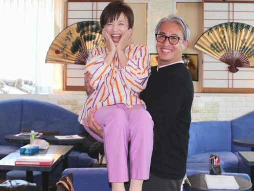 「この歳になってまさか」榊原郁恵、元プロ野球選手にお姫様抱っこされた姿を公開！ 「うらやましい」