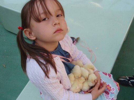 「やっぱりリアル天使だったか」美人アイドル、幼少期の姿に反響！ 「綺麗なお鼻立ちはこの頃からか」