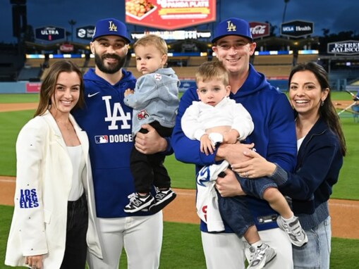 「美しい家族！」ドジャース夫人会、イケメン選手＆美人妻らの家族ショット公開！ ホーム開幕戦に集結