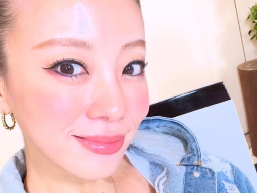 あびる優「新年度スタート」“最近の私”の美貌を披露「なんでも似合うから羨ましい」「可愛くてカッコいい」