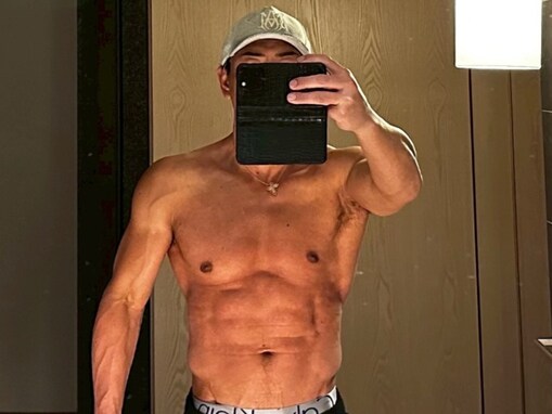 「46には見えません」魔裟斗、バキバキの肉体披露に「現役復帰っすか？」「男が憧れる男」の声！