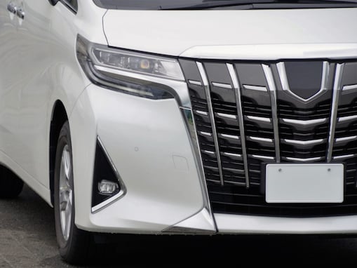 乗っていたら「運転が上手そう」と思うトヨタの車ランキング！ 2位「アルファード」、1位は？