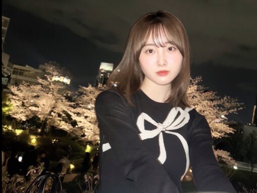 「モデル級の美人」本田望結、“姉の手”登場の花見ショット「ちょっと大人の雰囲気」「マジで可愛すぎる」