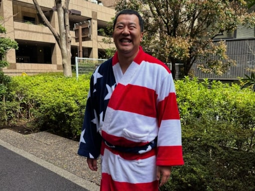 有吉弘行、「外出時に着るものでは」とにかく明るい安村に“説教”？ 「確かに」「ルーズソックス履いとる」