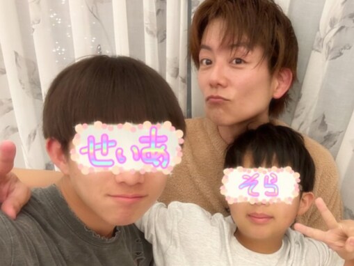 杉浦太陽、イケメンな「長男・セイアの自撮り」ショットを公開！ 「杉浦ボーイズ」が大集合