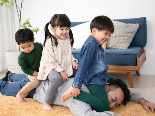 子連れ旅行・外食どうする？ 「世の中は4人家族前提」SNSの声に見る“3人目の壁”のリアル