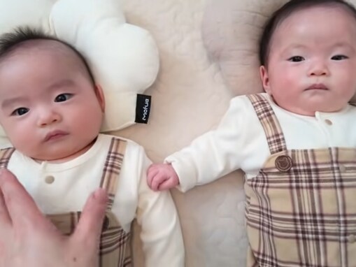登録者19万超YouTuber、“双子育児”のリアルを公開！ 「育児と家事も夫婦で分担してて、偉いです」