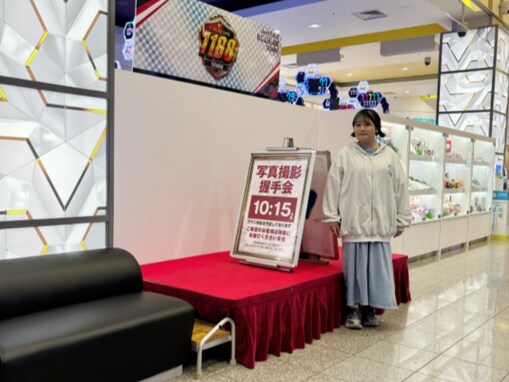 年収5000万円のタレント、写真撮影・握手会にファン0人!? 「恥ずかしくて並べなかった」「行ってあげたい」