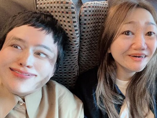 「だ、だ、誰」近藤春菜、人気俳優との「顔交換ショット」に「小さな子供は泣きますね」の声