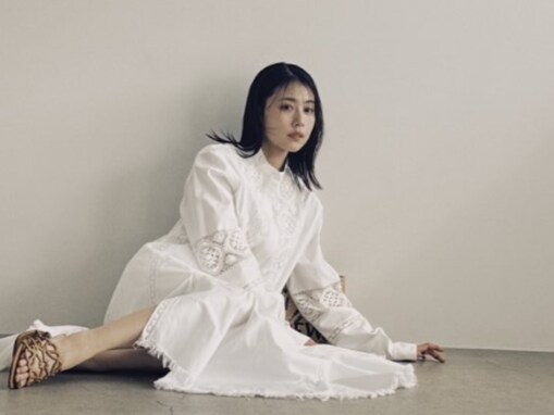 有村架純、モデル撮影中の美し過ぎる姿が話題に！ ちらりと見えるきれいな脚も印象的