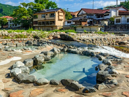 長期休みに行きたい岡山県の「穴場温泉地」ランキング！ 2位は「奥津温泉」、1位は？