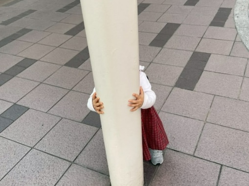 「なんて可愛いんや」ギャル曽根、娘のほっこり“かくれんぼ”ショットに称賛の声！ 「かわいすぎる」