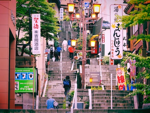 東京から日帰りで行きたい「群馬県の温泉地」ランキング！ 2位は「伊香保温泉」、1位は？