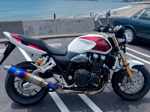 「マフラーから漂う金持ち感」ダレノガレ明美、ツーリングショットに反響「豪華装備」「素敵な兄妹関係」