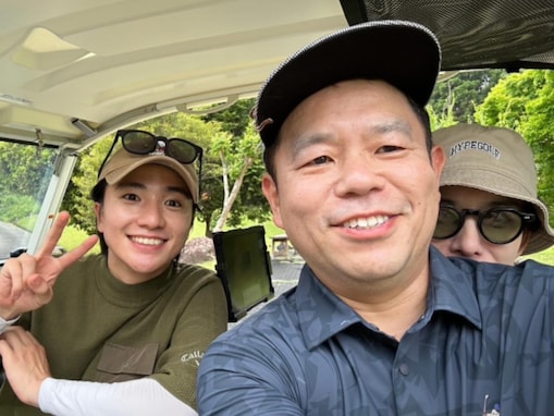 「違和感しかないやろ！」ダイアン津田、大物俳優とのスリーショットに反響！ 「ゴイゴイスー！な、3人」