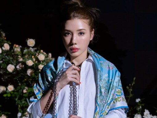 「肌ツヤがつるつる！」仲里依紗、グッチを身に着けたモデルショット公開「概念が良い意味でぶっ壊れる」