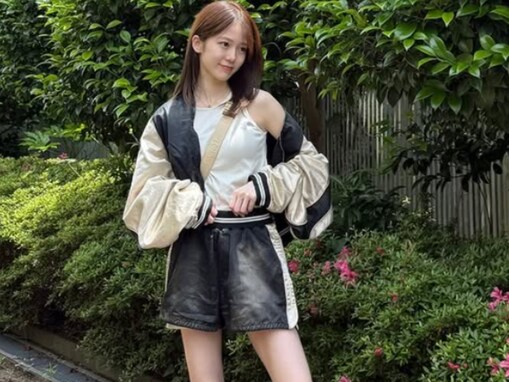 「スタイル良すぎ」元「ボンビーガール」川口葵、肩出し＆美脚ショットに反響の声続出！ 「可愛すぎ」