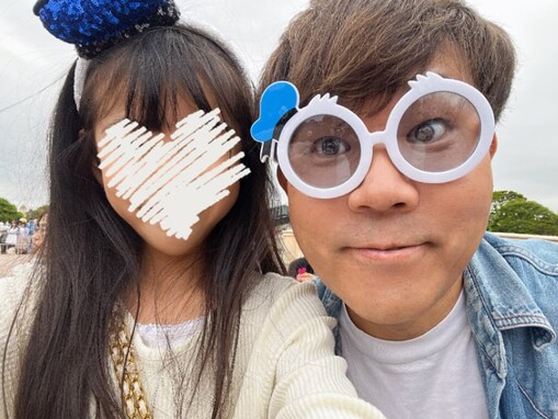 「お父さんしてて最高」フジモン、次女と“緊急”ディズニーショット公開「かわいい親子」「愛おしい」