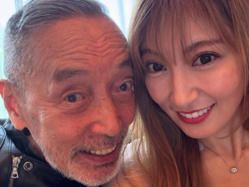 「テリーさんが近すぎる」熊田曜子、テリー伊藤とのツーショットを公開！ 「羨ましい〜」