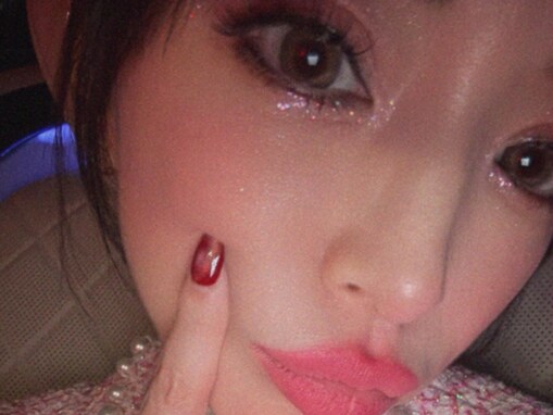 「勝手に親近感」浜崎あゆみ、服を真逆に着てしまう「えっかわいい」「言わんとわからんから大丈夫よ笑」