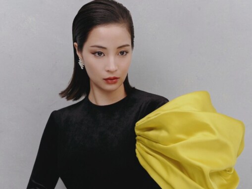 「お姉様に近付いてる」広瀬すず、美ボディライン際立つドレス姿に反響！ 吉岡里帆も「綺麗だねぇ」と絶賛