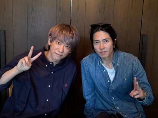 「ペアルックですか!?」小山慶一郎、山下智久とのツーショット公開！ 「2人ともほんとに40代ですか??」