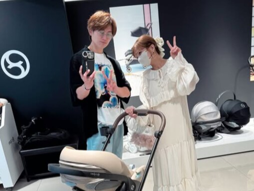 「迷いに迷った」杉浦太陽、第5子のためにベビーカーを購入！ 「使える日が待ち遠しいなぁ」